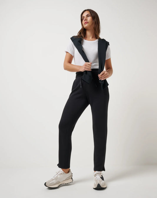 Skyloft Soft Ankle Pant