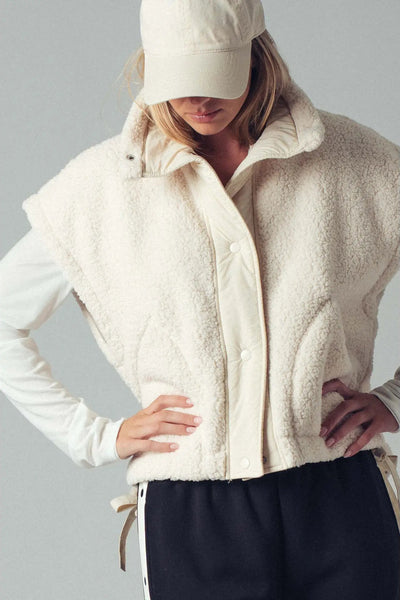 Quilted Collar Boxy Sherpa Vest