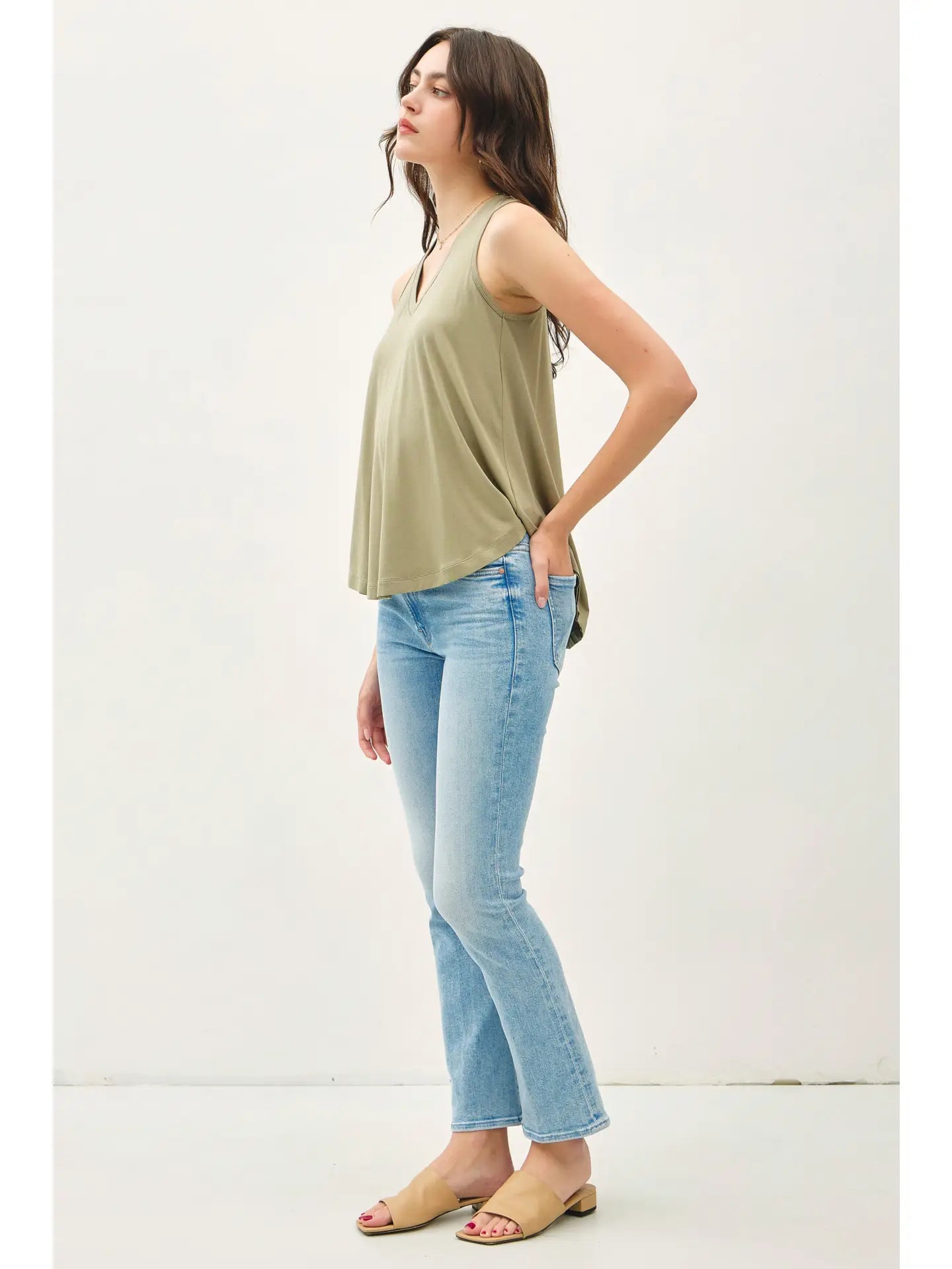 Soft Core- V-neck Tank