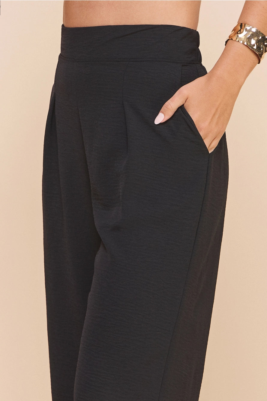 The Luna Flow Pants