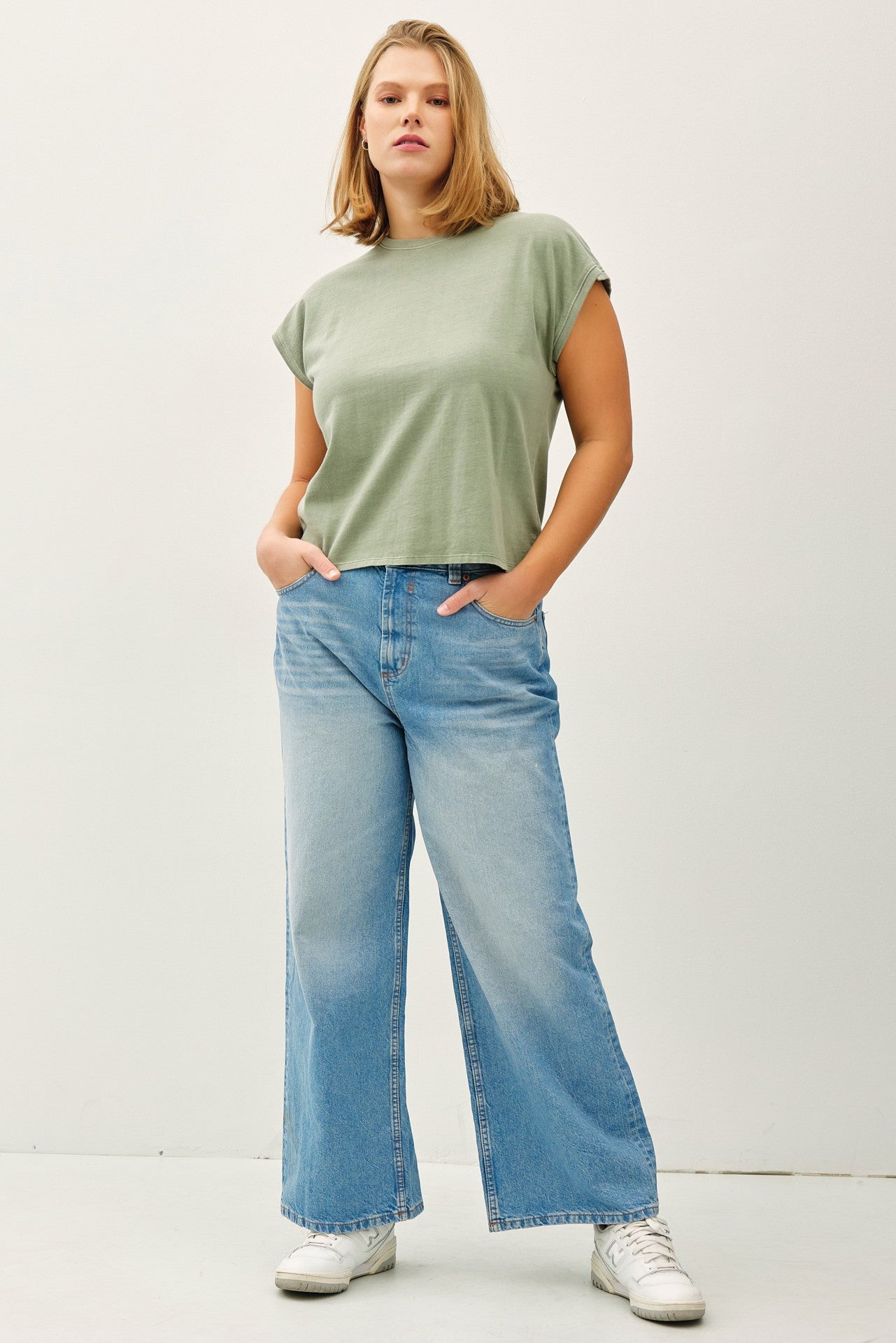 Basic Acid Wash Tee-Plus Size