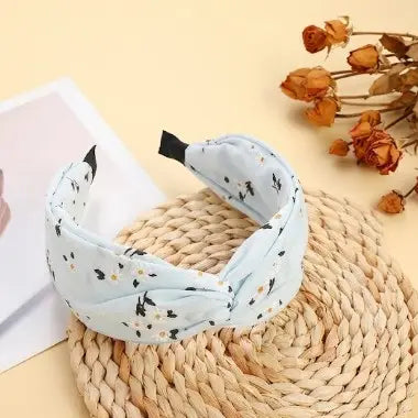 headband with daisy print
