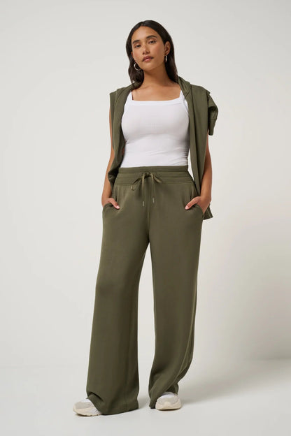 Skyloft Soft Wide Leg Pant