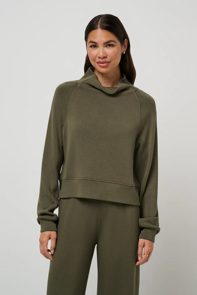 Skyloft Funnel Neck