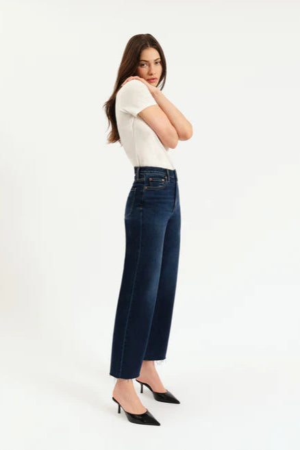 Pleaser in Magic Hour