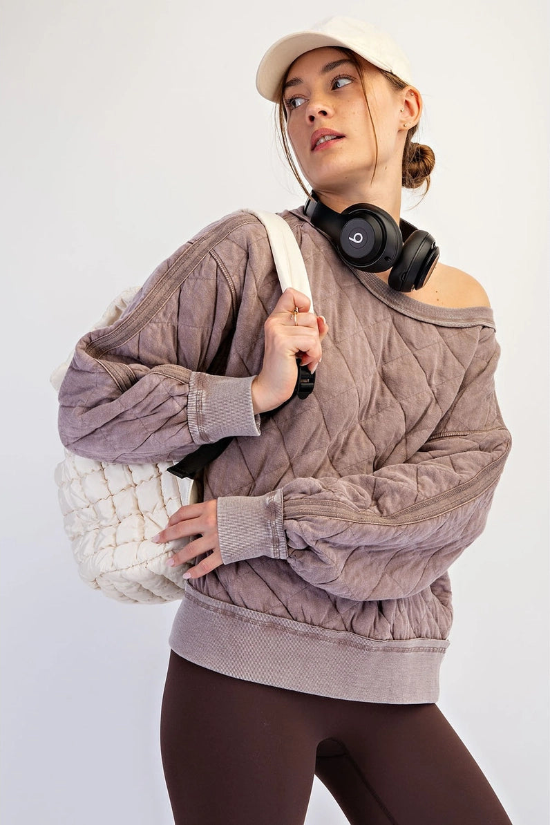 woman in pullover 