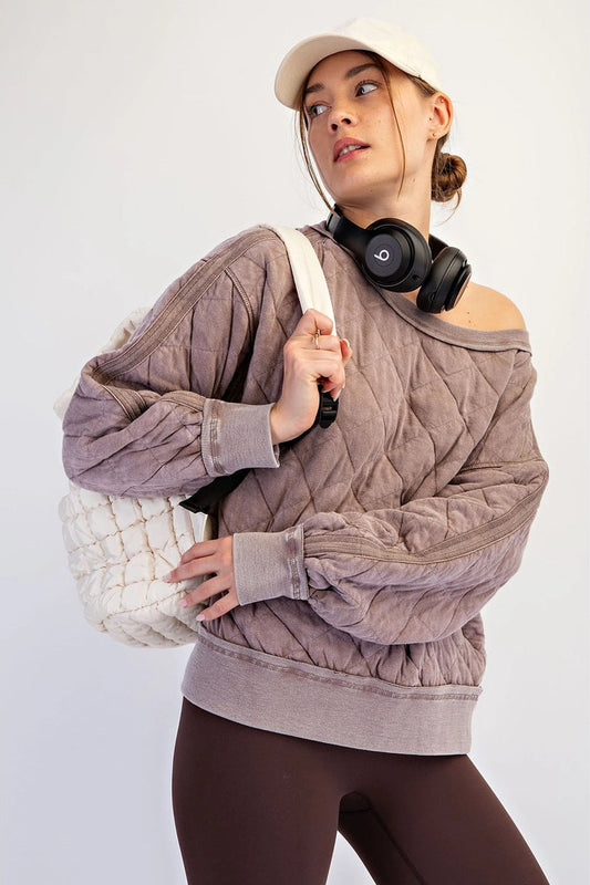 woman in pullover 