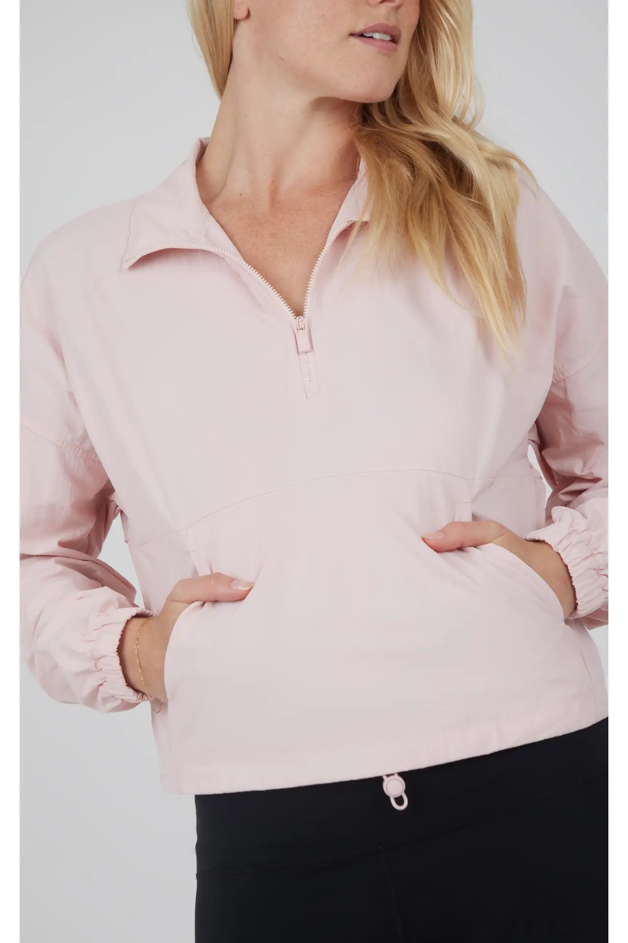 Cinch & Go Pullover