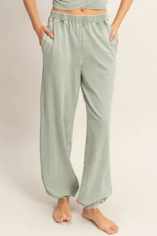 woman wearing jogger pants