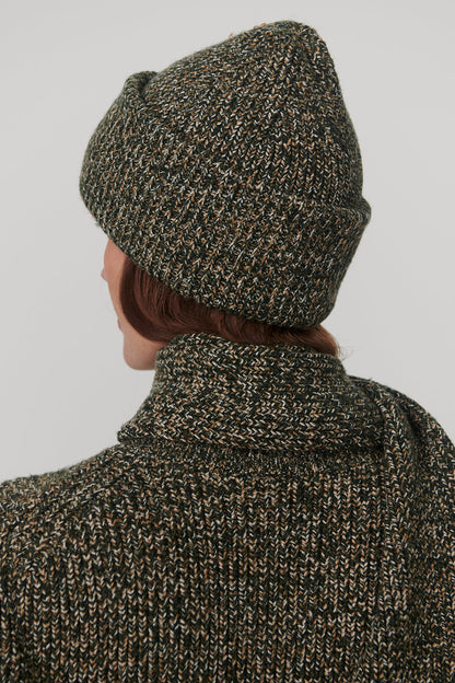 woman wearing winter hat